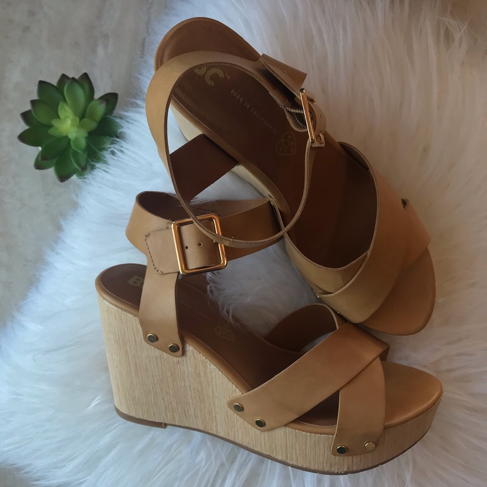 NWOT BC Footwear Tan Wedges